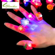 10 шт./лот дети светодио дный Мультфильм светодиодный мигающий свет светящийся палец кольцо Электронный Рождество Хэллоуин детские забавные игрушки подарки для детей