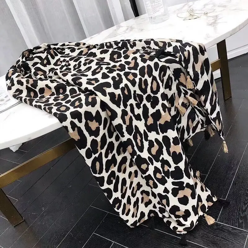 

Women Brand Fashion leopard scarf,Print Soft Pashminas,british style,shawls and scarves,Sjaal muslim hijab,animal print leopardo