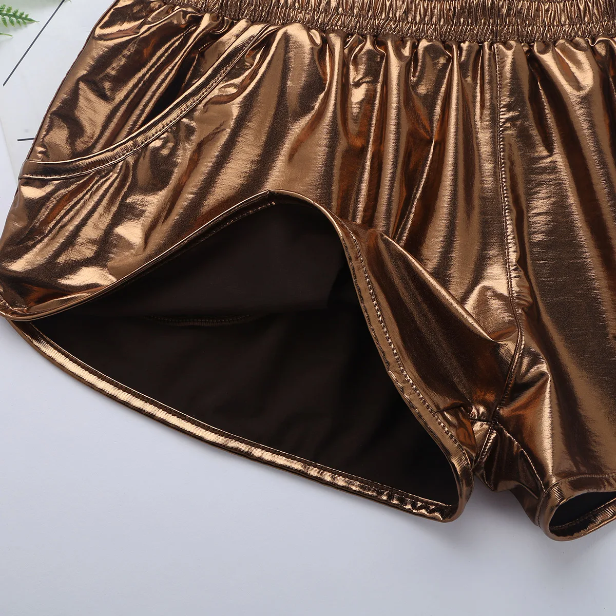 Iiniim мужские блестящие металлические вечерние шорты для ночного клуба эластичные трусы-боксеры шорты для выступлений шоу летняя Клубная