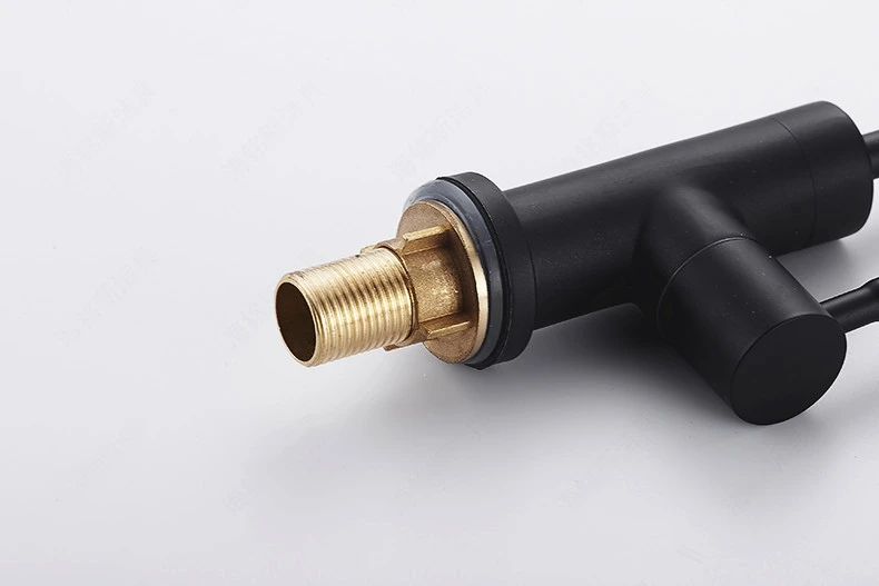 9568161104_471096822_