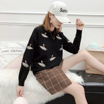 

Women Sweaters And Pullovers Winter Female Swan Pattern Embroidered Fresh Loose Crochet New Year's Knitted Sweater Mujer 5 Color
