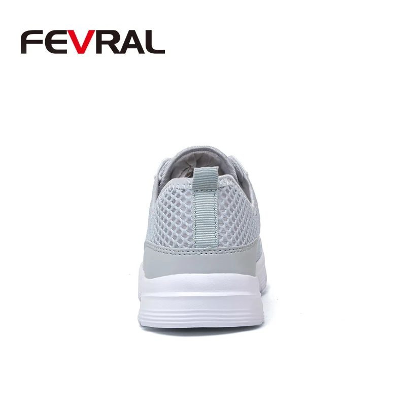 FEVRAL 2019 جديد العلامة التجارية للجنسين أحذية مريحة تنفس عالية الجودة أحذية خفيفة الرجال و امرأة رياضية زائد حجم كبير 35 ~ 48