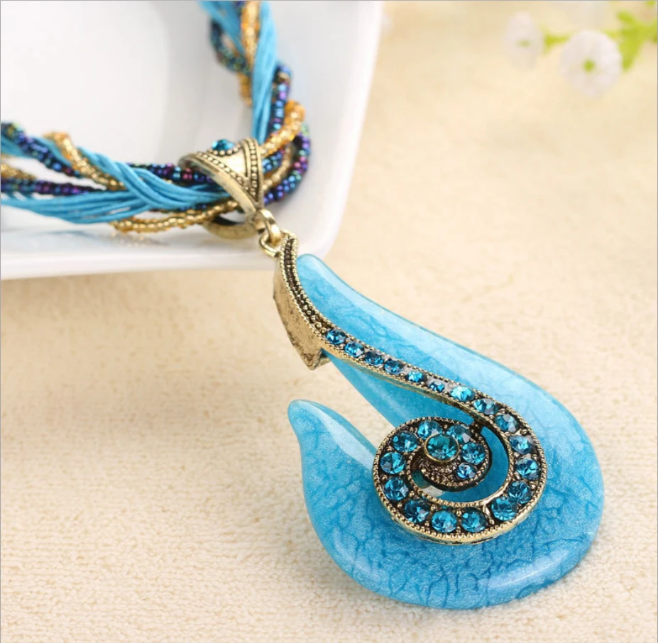 

F&U Vintage Necklace Fashion Popular Retro Bohemia Style Multilayer Beads Chain Crystal Grain Fox Tail Stone Pendant Necklace