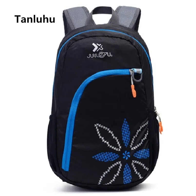 Unisex Comfortable Light Weight Black Backpacks Women Fashon Sweet Travel Backpacks Male Fashion Small Travel Backpacks E4040