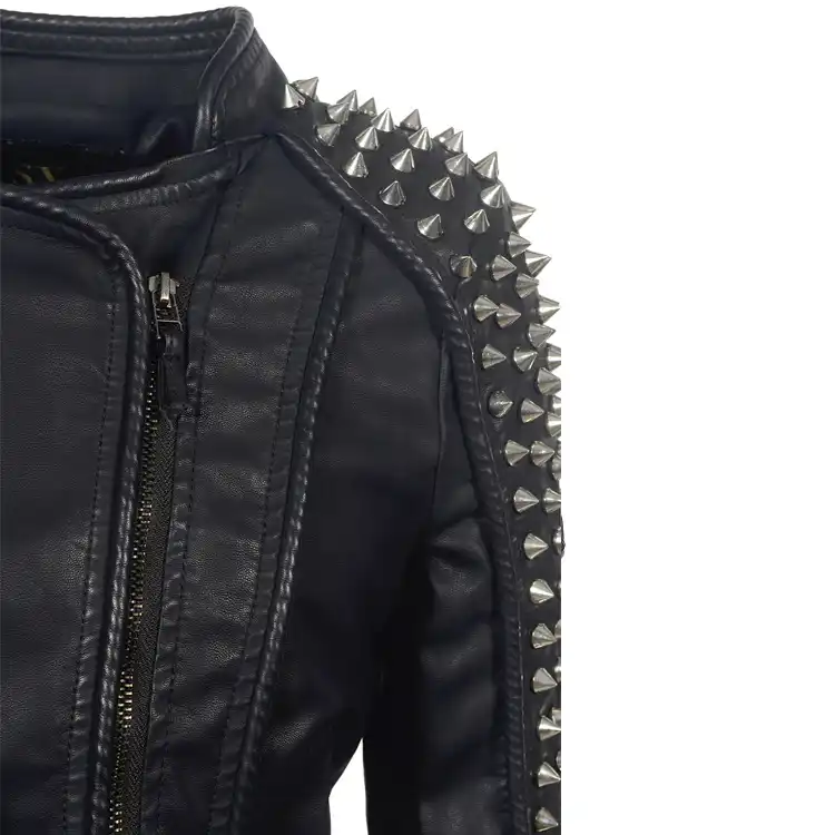 jaqueta de couro feminina com spikes