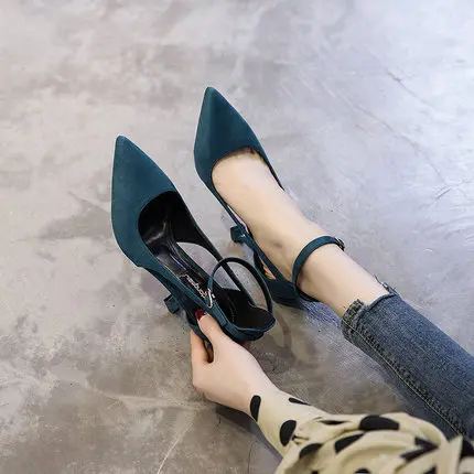 

One word buckle high heel female 2019 spring new wild French style girl high heel pointed sexy single shoes female