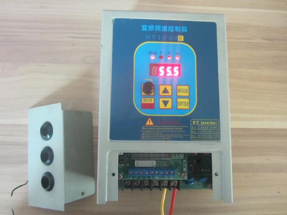 HengTai HT1000b используется преобразователь частоты 7A HT1000B 220 В 1.5KW drive 380 переменного