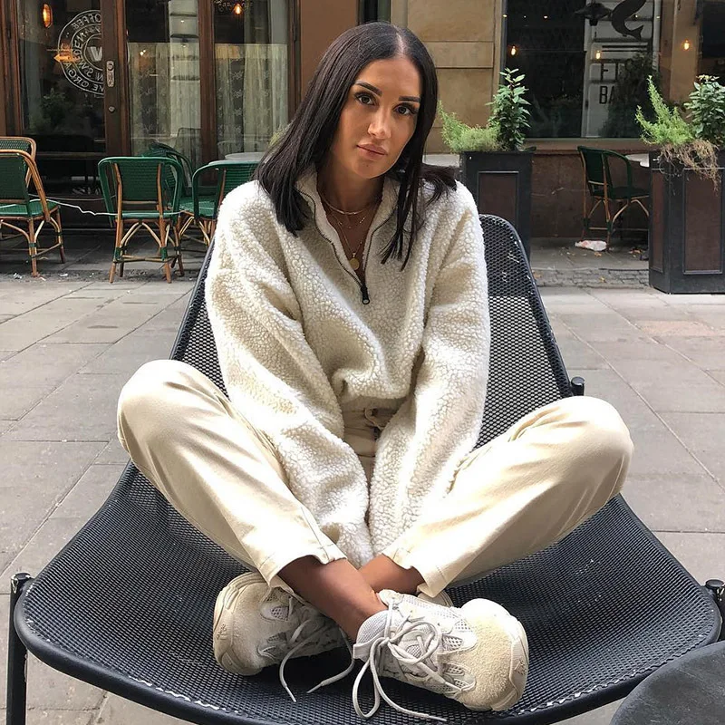 

2018 Autumn and winter loose casual lamb long-sleeved coat