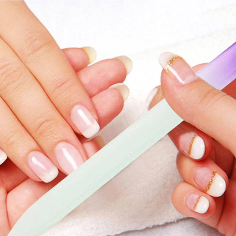 Пилка для полировки ногтей с воском. Шлифовать ногти. Маникюр полировка ногтей. Японский маникюр. Маникюр без покрытия.