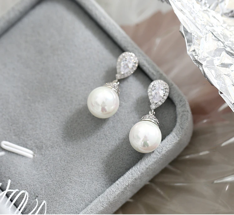 drop-shape-crystal-pearl-drop-earrings_10