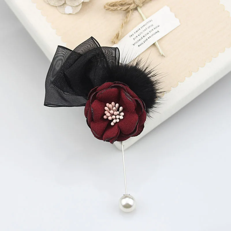 

High-end Fabric Flower Mink Fur Ball Ladies Pins Brooches Pearl Buckle Suit Cardigan Lapel Pin Female Women Accessories Jewelry
