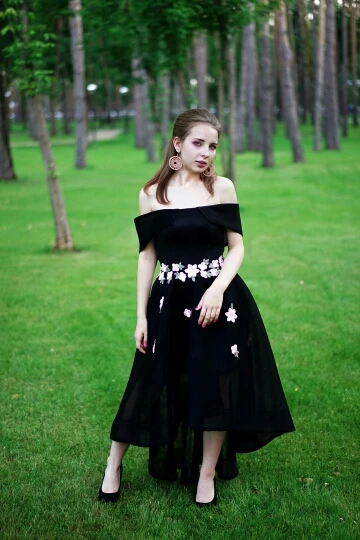 SOCCI маленькие черные платья из органзы серые вечерние платья для женщин элегантные дамские аппликации цветы платье сексуальные кружевные вечерние платья