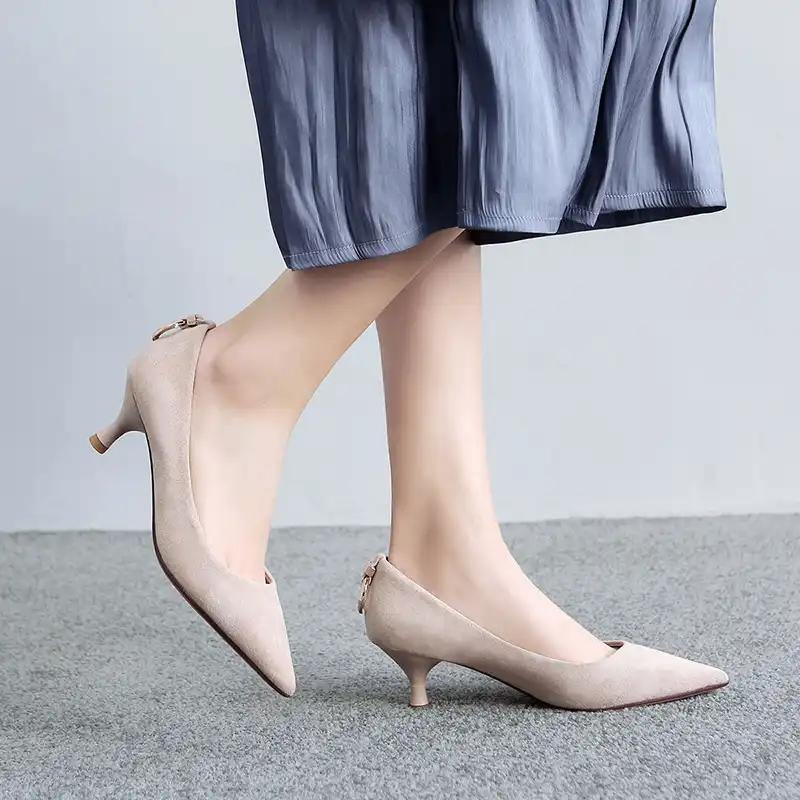 pointed heel shoes
