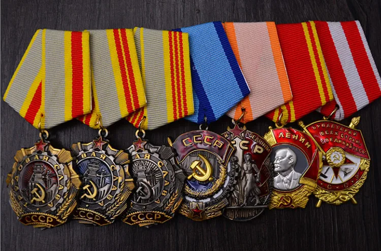 

WW2 World War II Soviet USSR Union Labor Glory Medal Of Honor CCCP Medals Badge