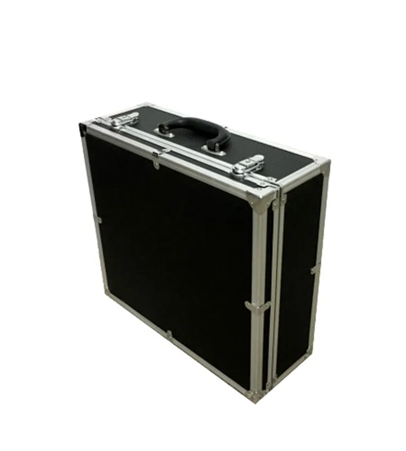 Рисунок 6 - Монеты и кольца в стеклянном столе