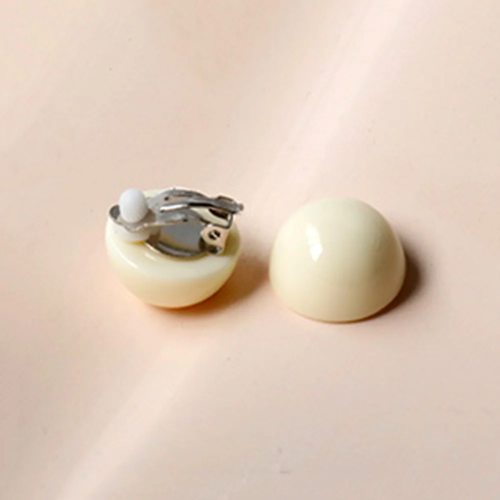 

Bing Tu Cute Big Round Resin Earrings For Women Non Pierced Ear Clip Earing No Hole Cuff Earring Simple Geometric Jewelry brinco