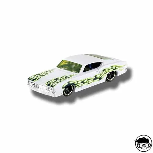 Hot Wheels '69 Ford Torino Talladega HW пламя 32/250 короткая карта