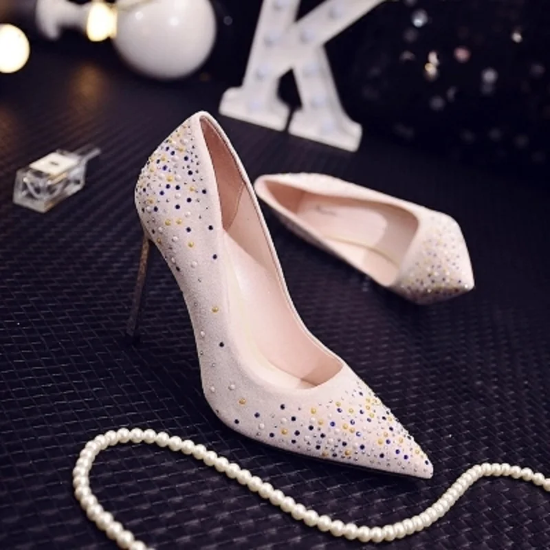 

2018 spring and summer new female Korean version of the pointed suede rhinestones spell color with women banquet shoes.