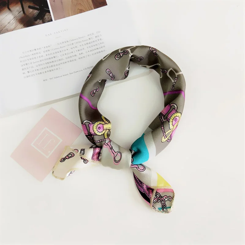 LNRRABC 50X50 см, Модный женский квадратный шарф, поддельные шелковые шарфы, элегантные цветочные весенне-Летние повязки на голову и шею, повязка на голову, шейный платок - Цвет: 31