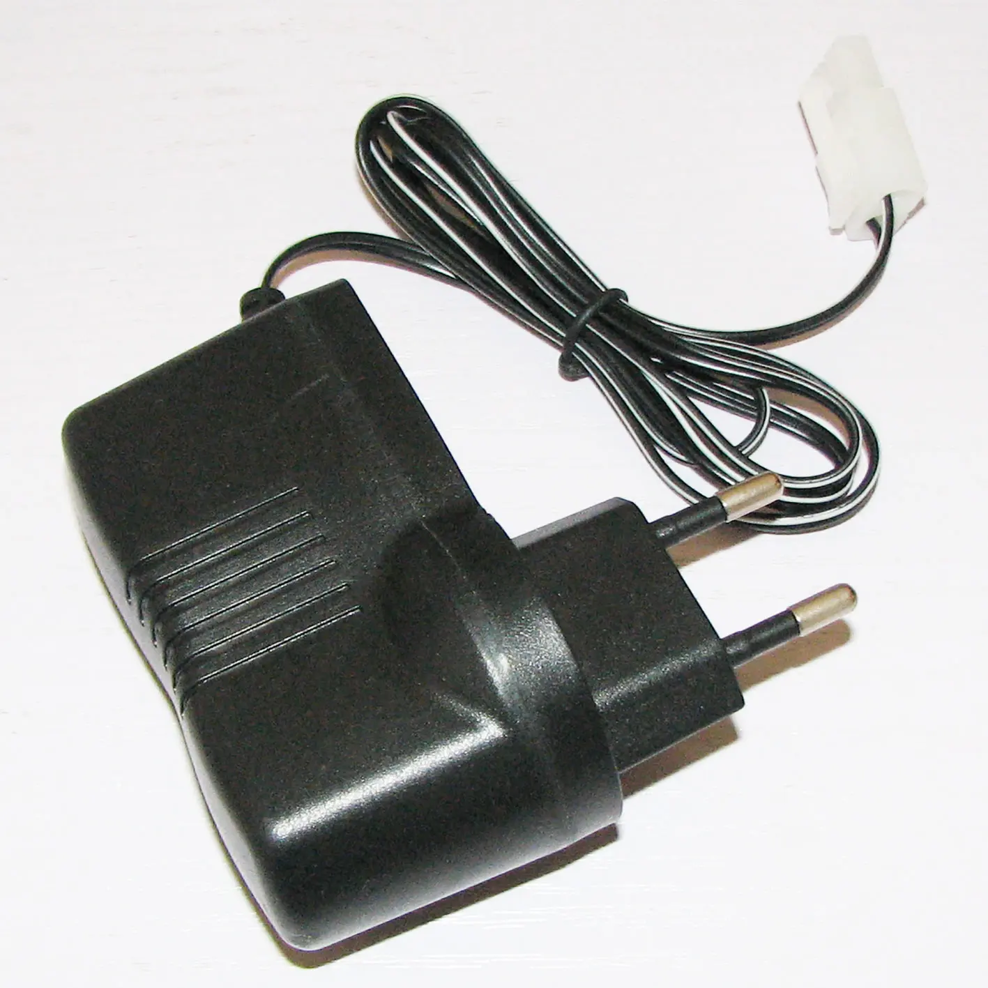 9.6V/400mA Battery Charger AC110-240V Europe plugs full power indicator Big Tamiya Male RC model parts wholesale Free shipping