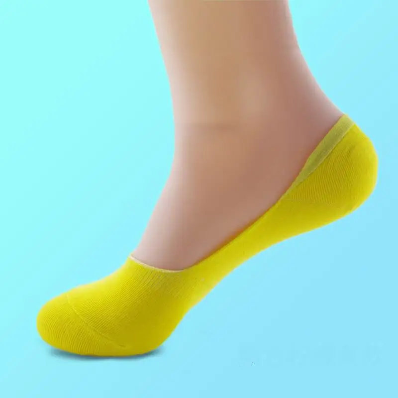 Большие размеры 24 шт = 12 пар/лот бамбуковое волокно женские невидимые носки нескользящие EU Размер 39-43 US 7-9 Plus