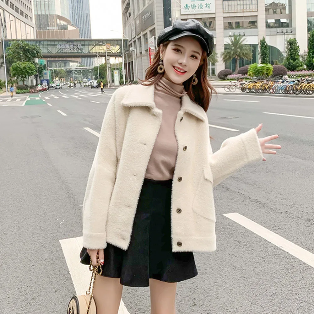 Loose Faux Furry Top Short Coat Single-Brested Wide-waisted Fleece Jacket Women Harajuku Streetwear Pocket Fuzzy Jacket Women