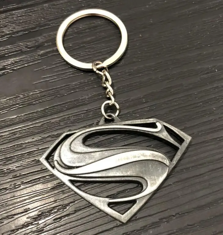 superman keychain 1 Металлический Marvel Мстители Капитан Америка брелок со щитом человек паук Железный человек Маска брелок игрушки Халк брелоки "Бэтмен" ключ подарок игрушки - Цвет: superman keychain 1