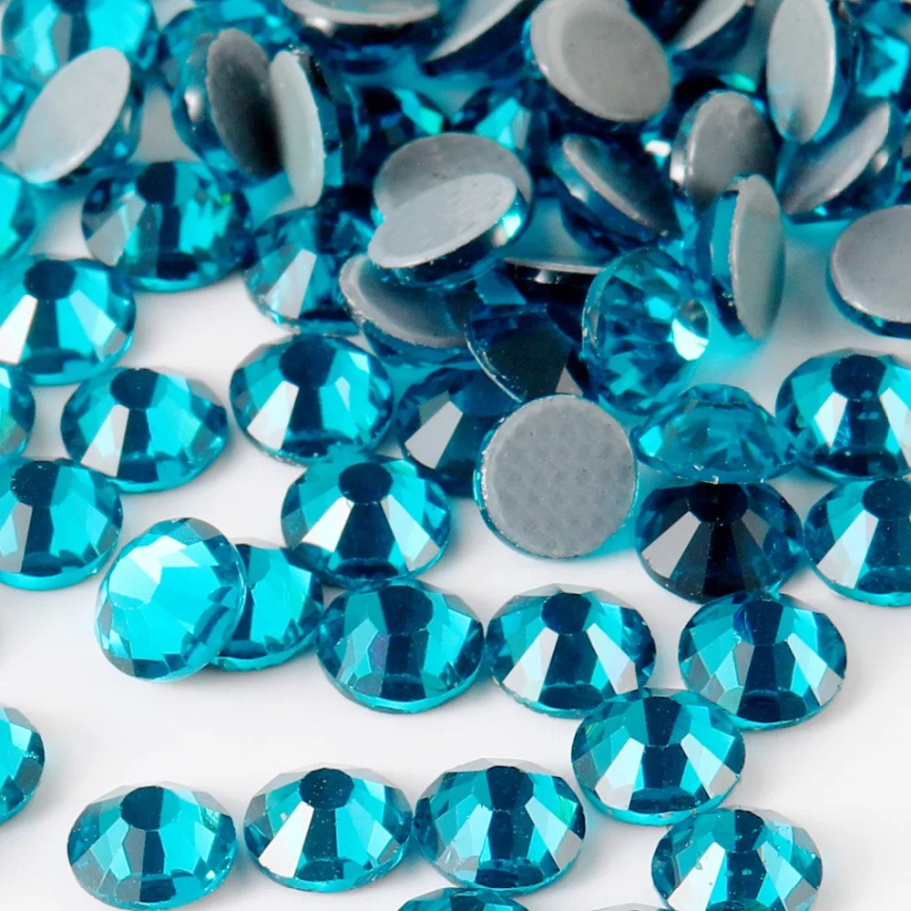 Blue zircon (1)