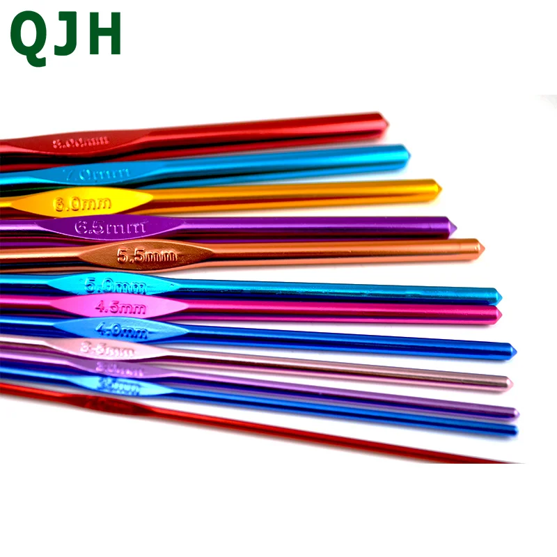 12Pcs Crochet Hooks Mix 2.0MM-8MM metal Grip Crochet Needle Set Yarn Craft Kit Knitting Accessory For Women Mom Gift