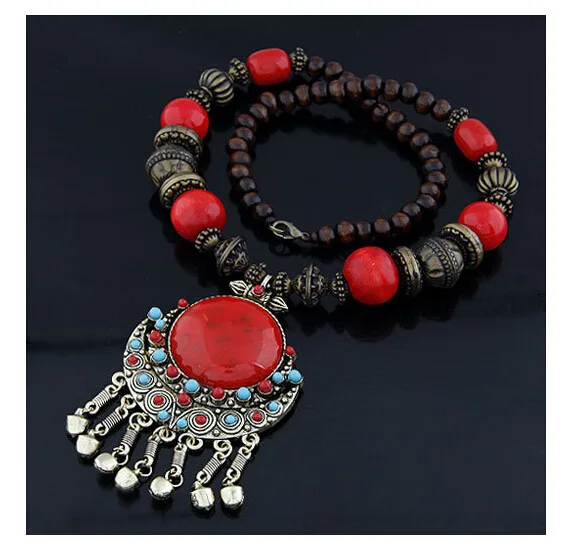 В богемном стиле Тибет Gypsy Ethinc полумесяца с большим круглым Натуральный Камень Бусы маленький колокольчик ожерелья с кисточками и подвески Для женщин - Окраска металла: Red