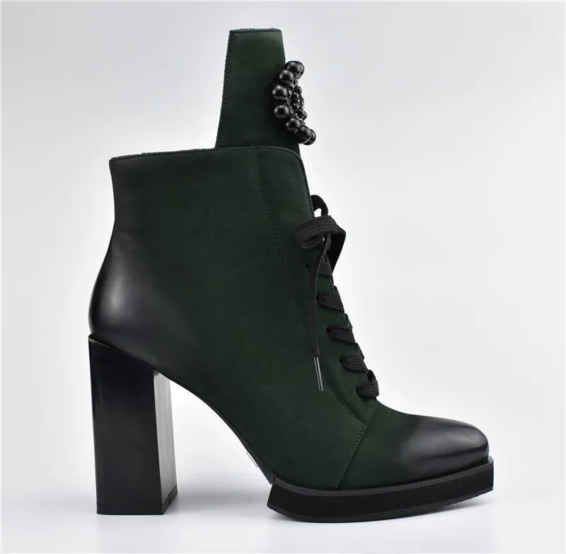 Новые модные женские ботильоны; сезон осень-зима; женские ботинки на высоком квадратном каблуке 10 см со шнуровкой и металлическими украшениями