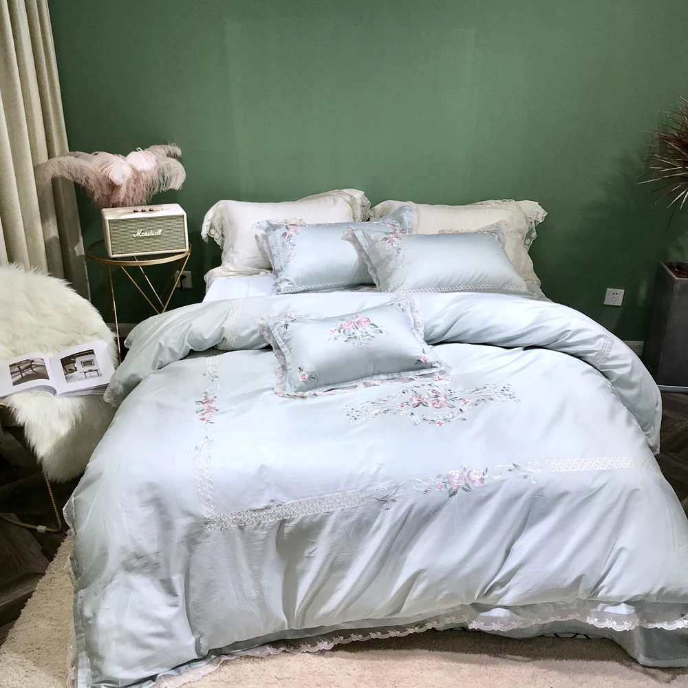 

2018 Silver Lace Border Flowers Bedlinens Embroidery Egyptian Cotton Beding Set Queen King Size Duvet Cover Set Bedsheet