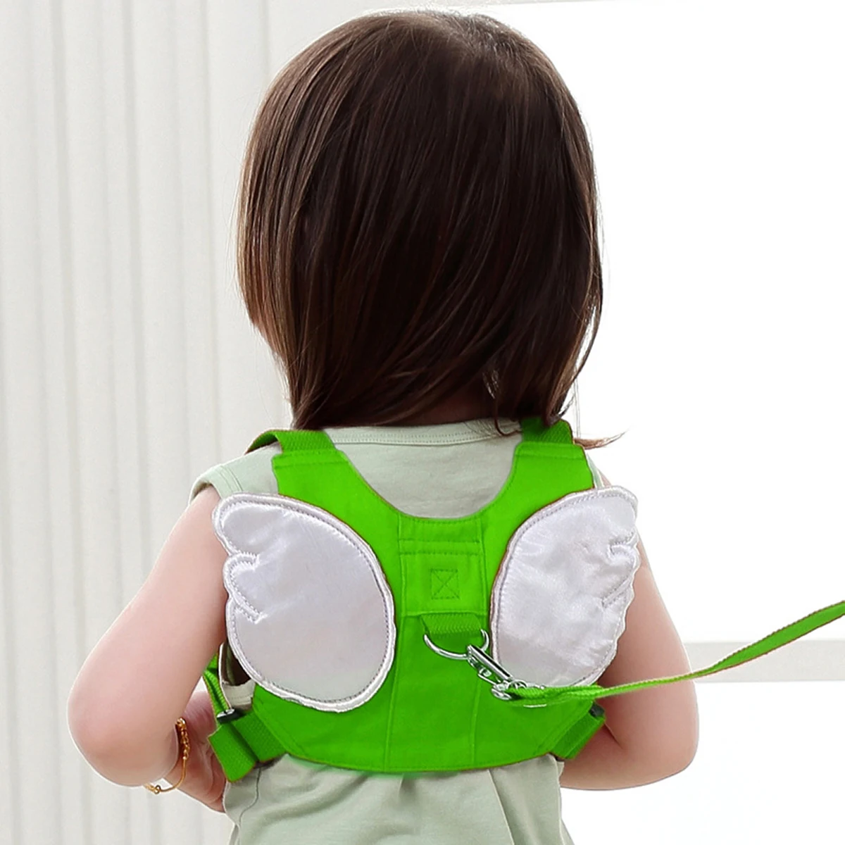 child harness and reins