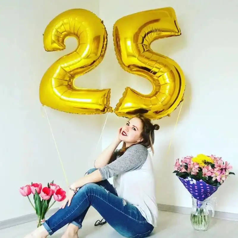 25 number balloons