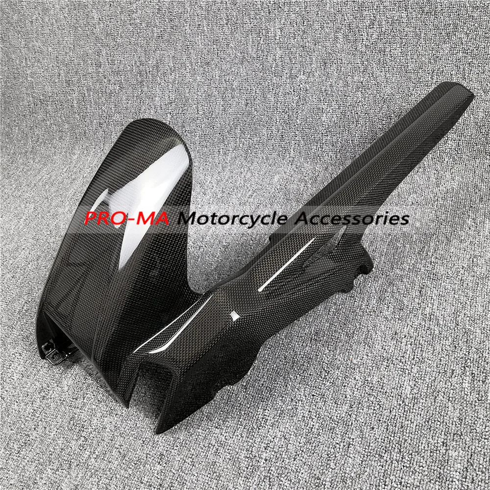 

Rear Fender(Rear Hugger with Chain Guard) in 100% Carbon Fiber for Suzuki GSR750 2011-2013