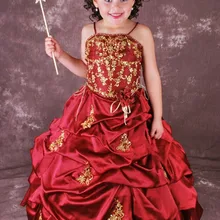 Новые тонкие босоножки с ремешками на лодыжке; босоножки с красным Плиссированное Атласное Бальное Платье для девочек в цветочек, держащих букет невесты на свадьбе, платья, с золотистым расшитым узором 5479