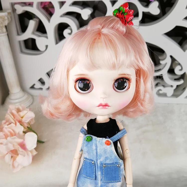 Kendra – Premium Custom Neo Blythe Doll with Pink Hair, White Skin & Matte Pouty Face 4