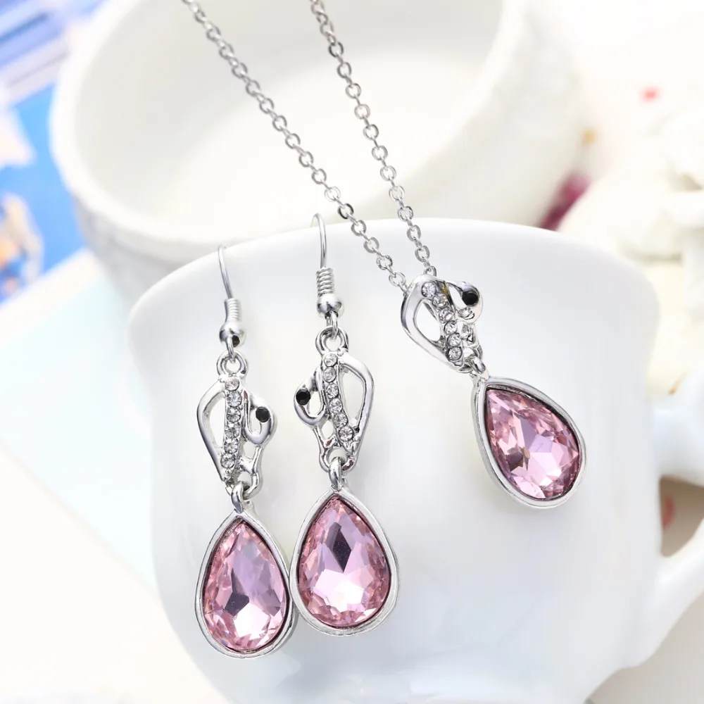 

Drop-shaped flower necklace earrings jewelry set ladies antique pendant stainless steel chain wedding gift