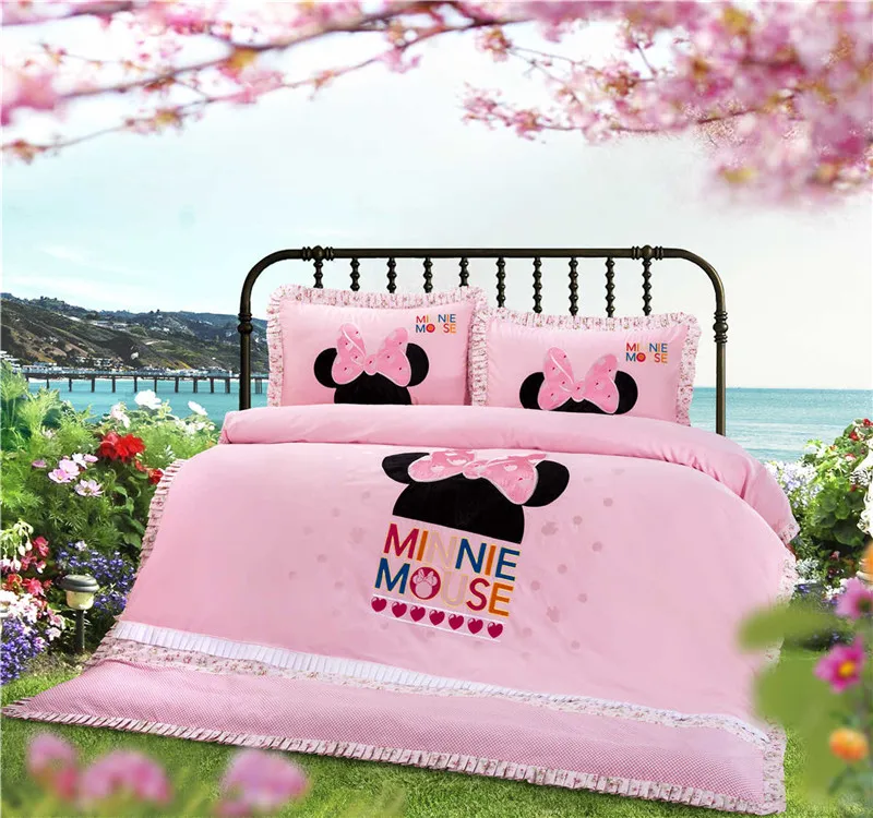 Us 96 55 29 Off Disney Sweet Princess Bedding Set Cartoon Bedspread Girls 100 Egyptain Cotton Bed Sets Embroidered Queen Size Home Textile 4pcs In