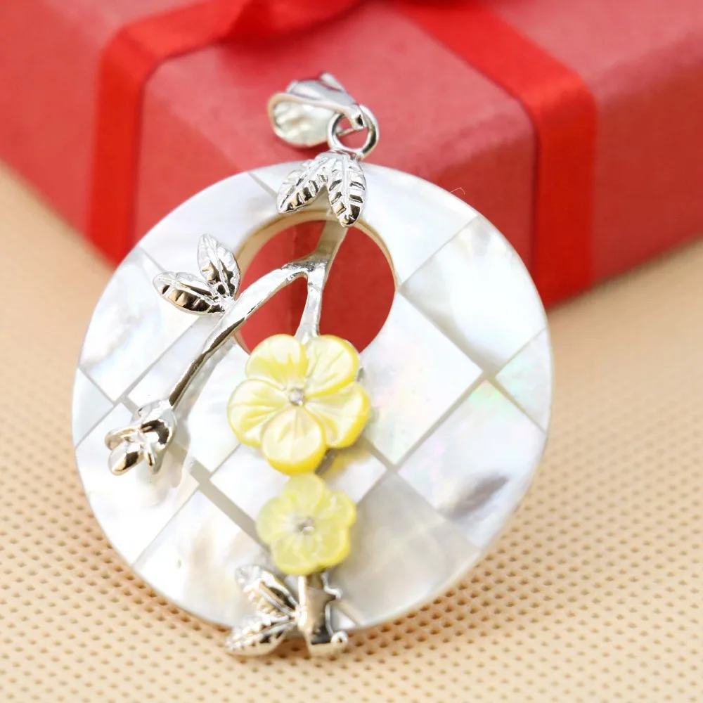 

40mm Ethnic Chic Abalone Seashells Sea Shell Pendants Embroider Flower Accessories Paua Jewelry Making Diy Natural Crafts