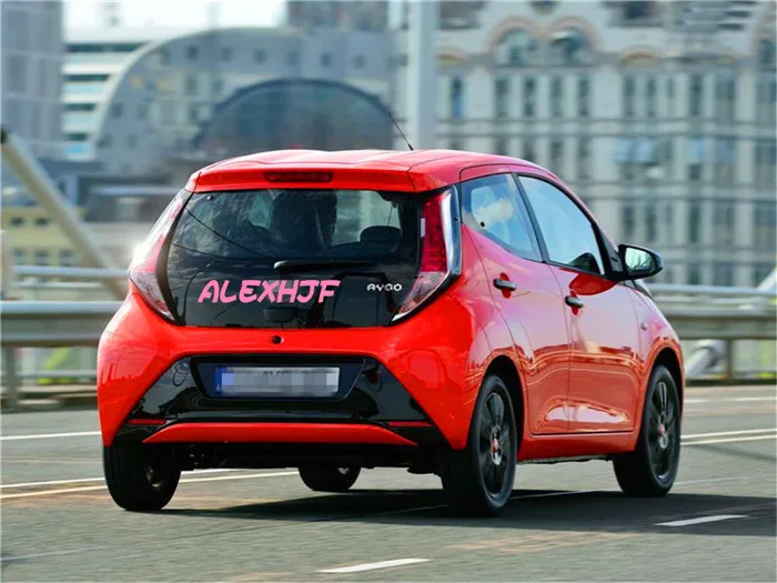 Toyota-Aygo_2015_conew1
