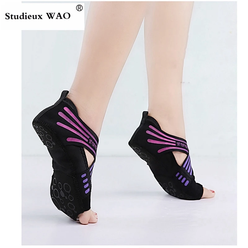 Pilates Shoes Fitness Women Yoga Shoes Cross Training Shoe Women's Gym & Training Shoes.