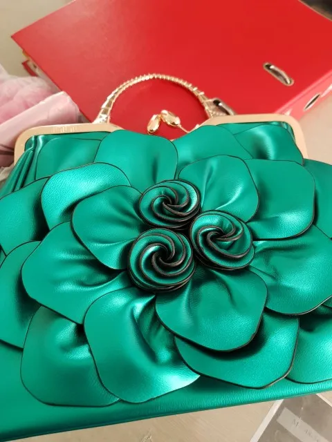 UTB8hHI9tODEXKJk43Oqq6Az3XXaE