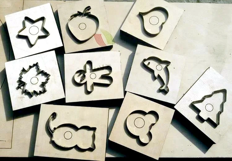 

Custom Design Leather Punch Cutter Mold Cutting Die Tool DIY Shaped Leathercraft for Wallet Shose Bag