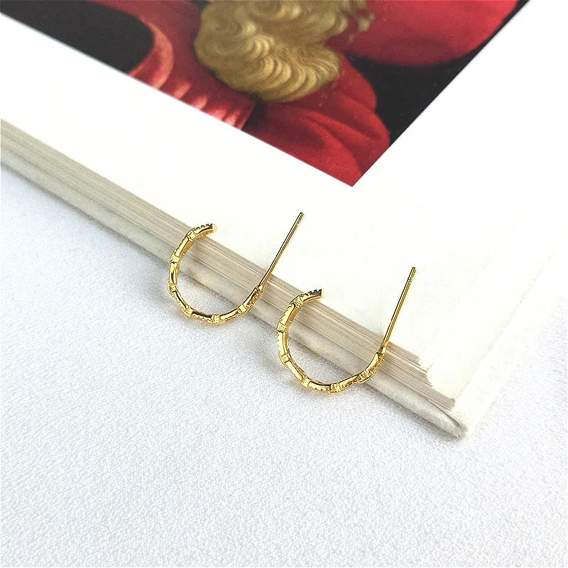 

Fengxiaoling 100% True 925 Sterling Silver Semicircle Stud Earrings Metal Sense Bending Bending Earings Women Jewelry