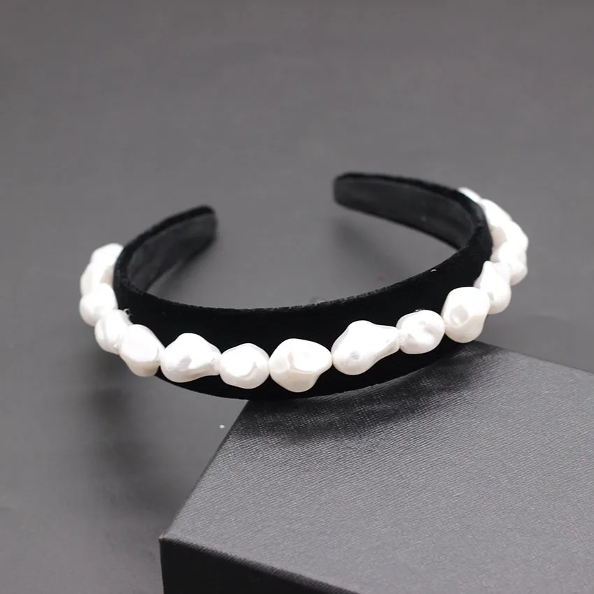 

Simple large pearl irregular casual temperament headband Korean version of the fashion temperament simple headband 859