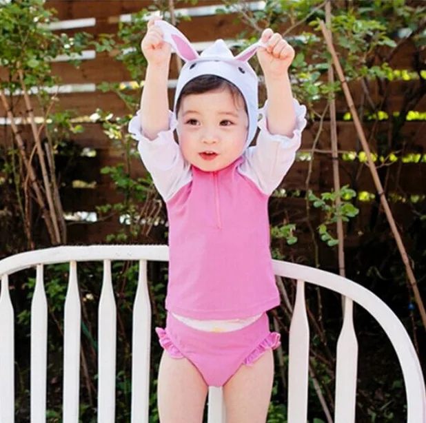 Cheap Children's Sun Protection Swimsuit Kids Seasides Beach Short Seelve Girls Swimwear Cartoon Rabbit Model Two Pieces Surfing Suit Cheap Children's Sun Protection Swimsuit Kids Seasides Beach Short Seelve Girls Swimwear Cartoon Rabbit Model Two Pieces Surfing Suit