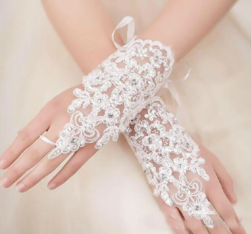 

Hot Sale New Arrival Cheap In Stock Lace Appliques Beads Fingerless Wrist Length With Ribbon Bridal Gloves Wedding Accessories