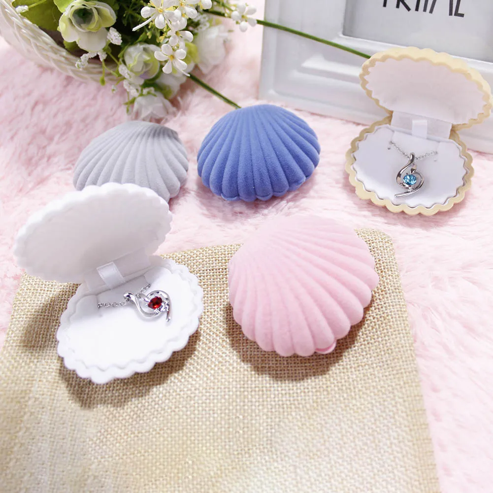 

1PC 6.5*5.5cm Flocking Plastic Box Jewelry Storage Box Case Velvet Shell Engagement Wedding Earring Ring Holder Box