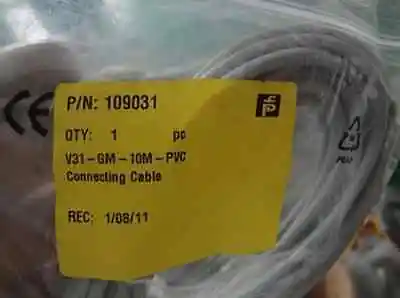 

DHL/EMS 4 sets 1PC New Pepperl+Fuchs V31-GM-10M-PVC